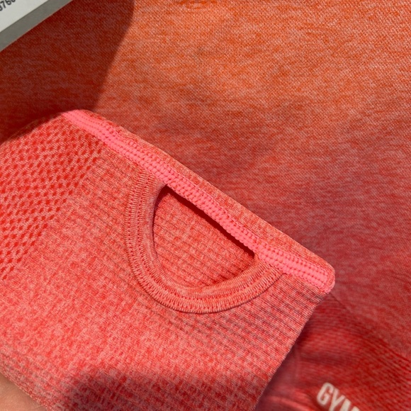 Gymshark Long Sleeve Crop Top - Medium NWT - Picture 5 of 6